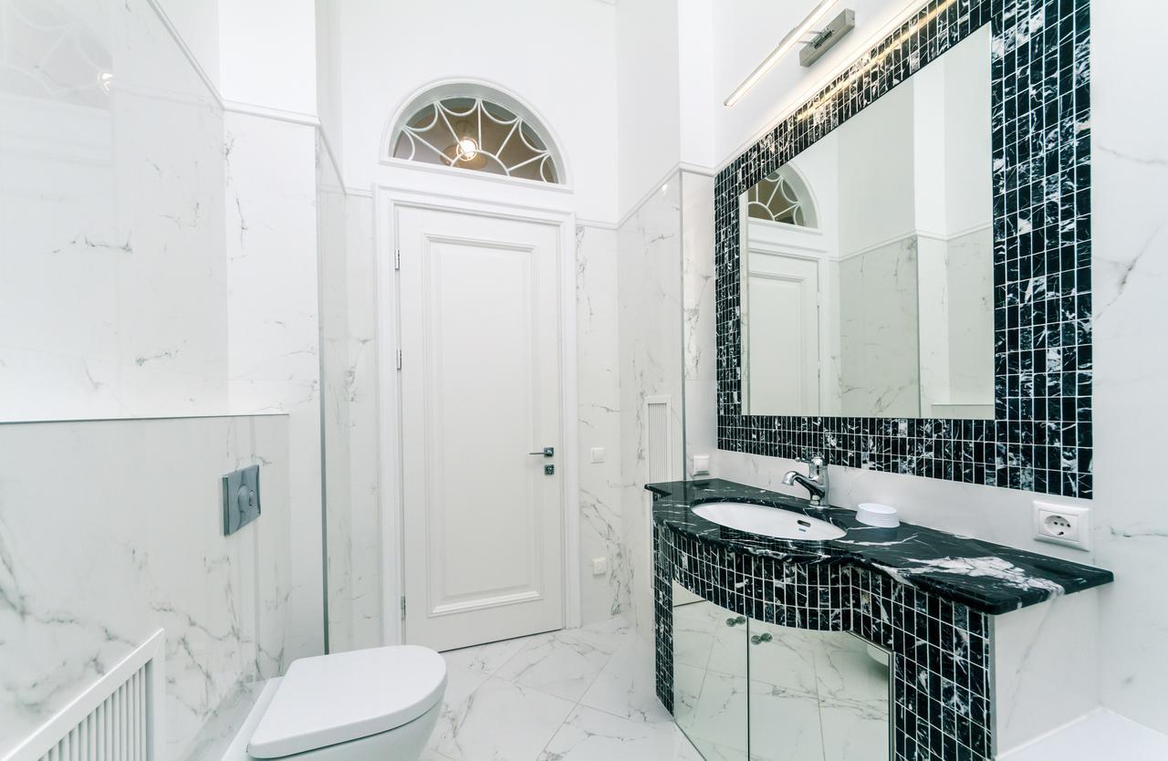 VIP apartment near Kreschatyk, 31а Pushkinska Street Kiev Exteriör bild