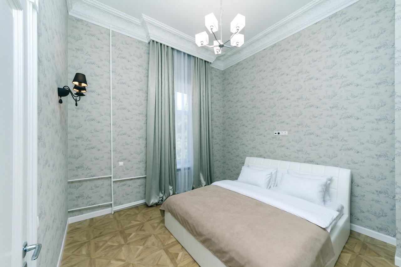 VIP apartment near Kreschatyk, 31а Pushkinska Street Kiev Exteriör bild