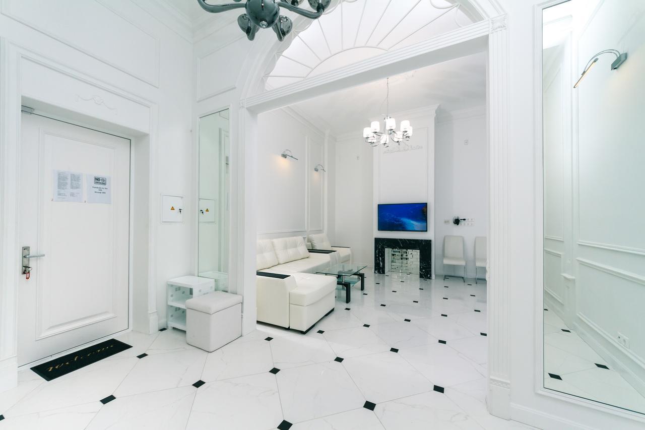 VIP apartment near Kreschatyk, 31а Pushkinska Street Kiev Exteriör bild