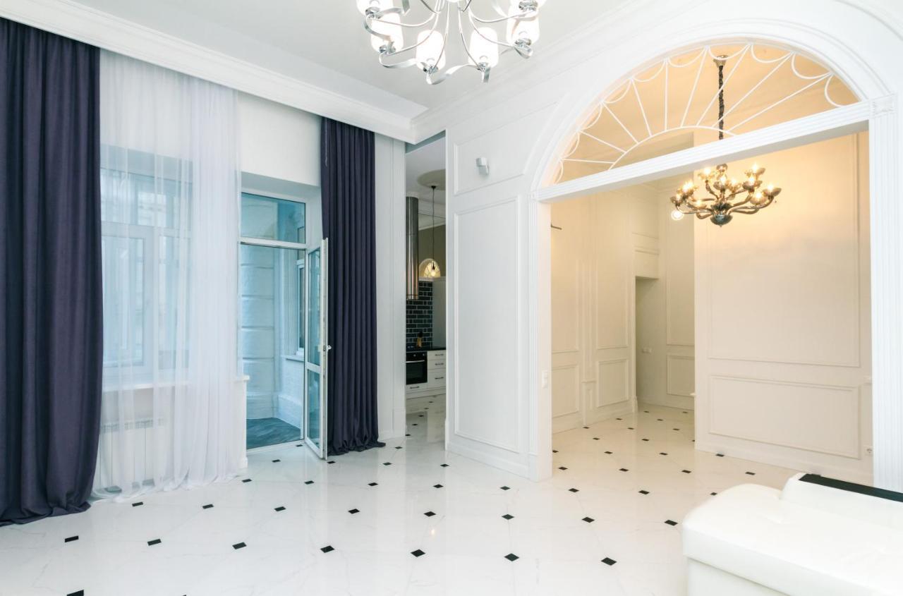 VIP apartment near Kreschatyk, 31а Pushkinska Street Kiev Exteriör bild